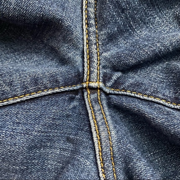 7 For All Mankind The High Waist Ankle Skinny Distresssed Raw Hem Jeans 29 - Picture 13 of 16